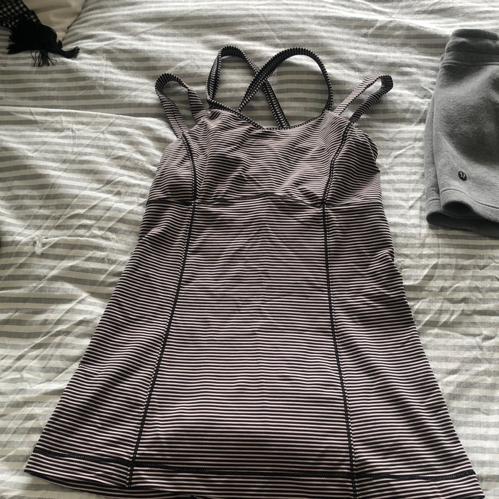 Lululemon size 4 striped built in bra workout top